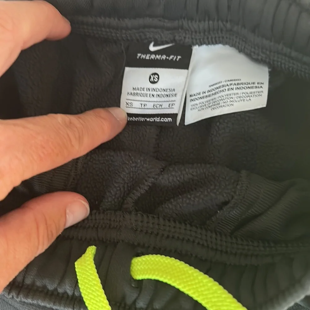 Nike Thermafit fleece lined sweatpants